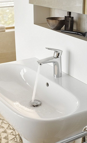 Смеситель для раковины Kludi Pure&Solid 342920575 хром Смеситель для раковины Kludi Pure&Solid 342920575 хром